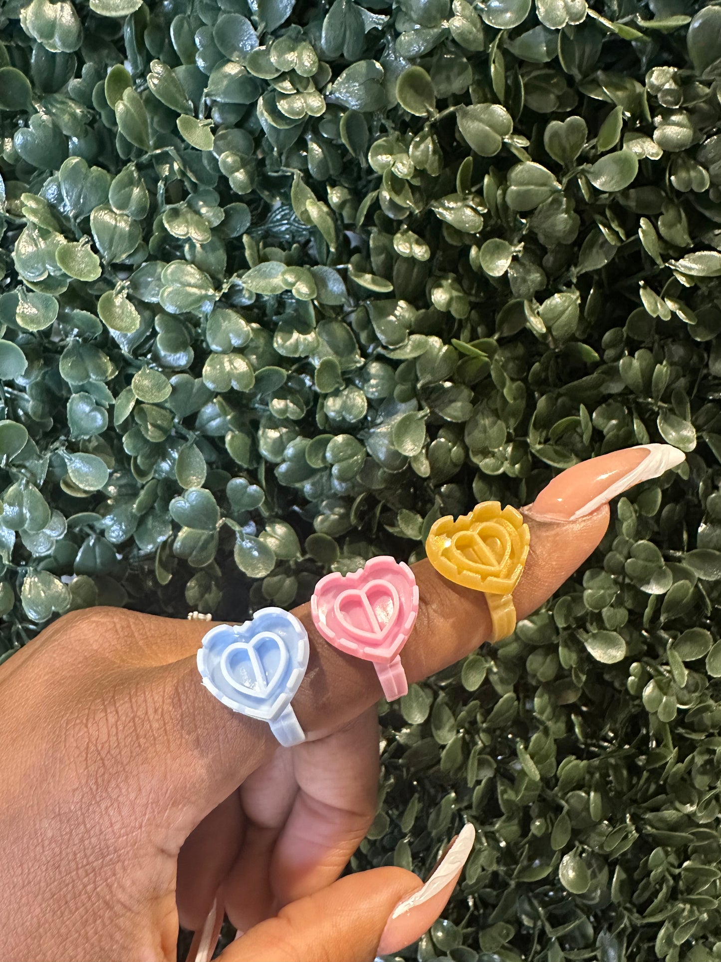 HEART SHAPED GLUE RINGS